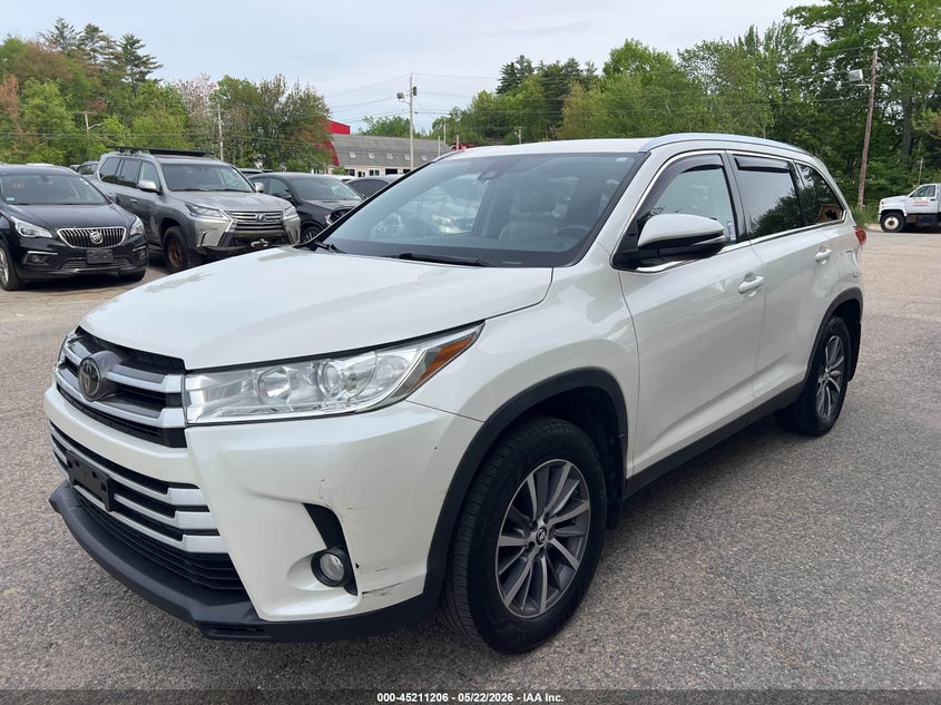 2019 Toyota Highlander VIN 5TDJZRFH4KS588142 IAAI salvage auction — NORMAL WEAR, Clear (Massachusetts), sold $8,550 on 2026-07-29 (photo 2)