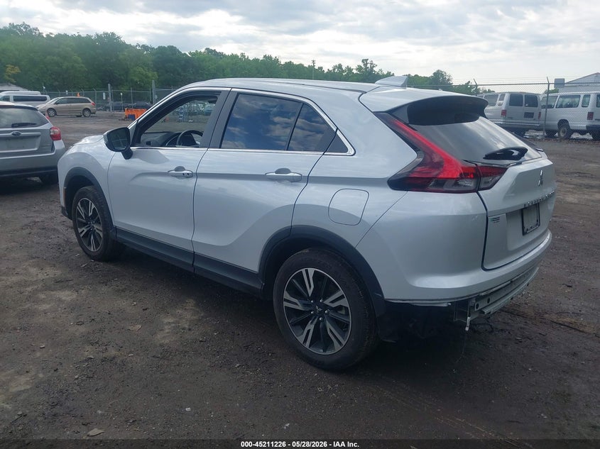 2024 Mitsubishi Eclipse cross VIN JA4ATWAA0RZ068226 IAAI salvage auction — REAR END, Salvage Title, sold $6,200 on 2026-07-28 (photo 3)