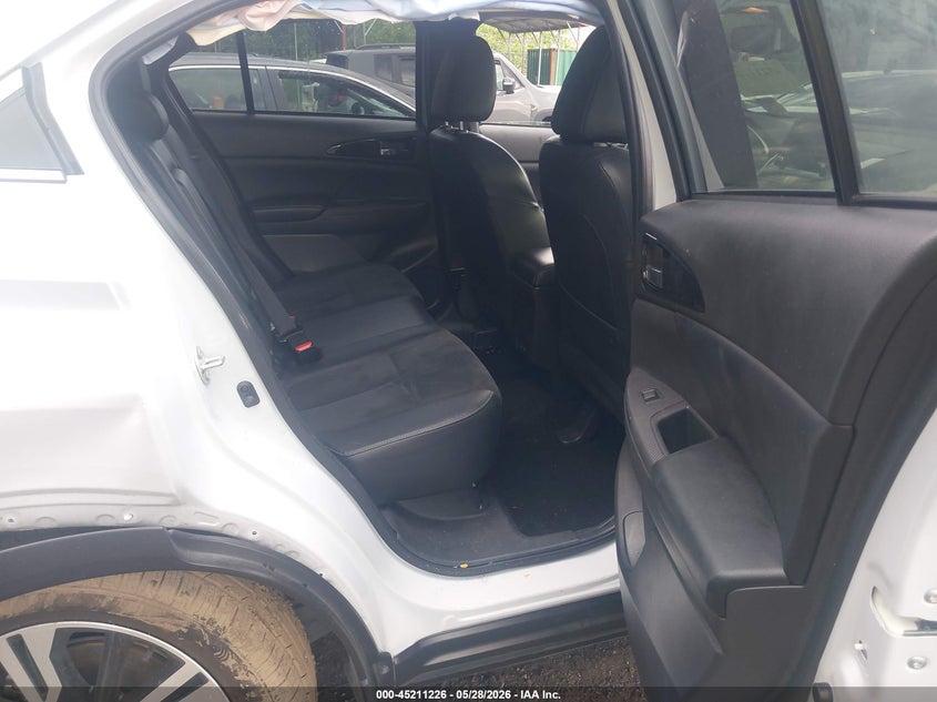 2024 Mitsubishi Eclipse cross VIN JA4ATWAA0RZ068226 IAAI salvage auction — REAR END, Salvage Title, sold $6,200 on 2026-07-28 (photo 8)