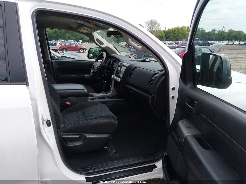 2011 Toyota Tundra VIN 5TFUY5F17BX198707 IAAI salvage auction — RIGHT FRONT, Salvage (New Jersey), sold $5,650 on 2026-07-07 (photo 5)