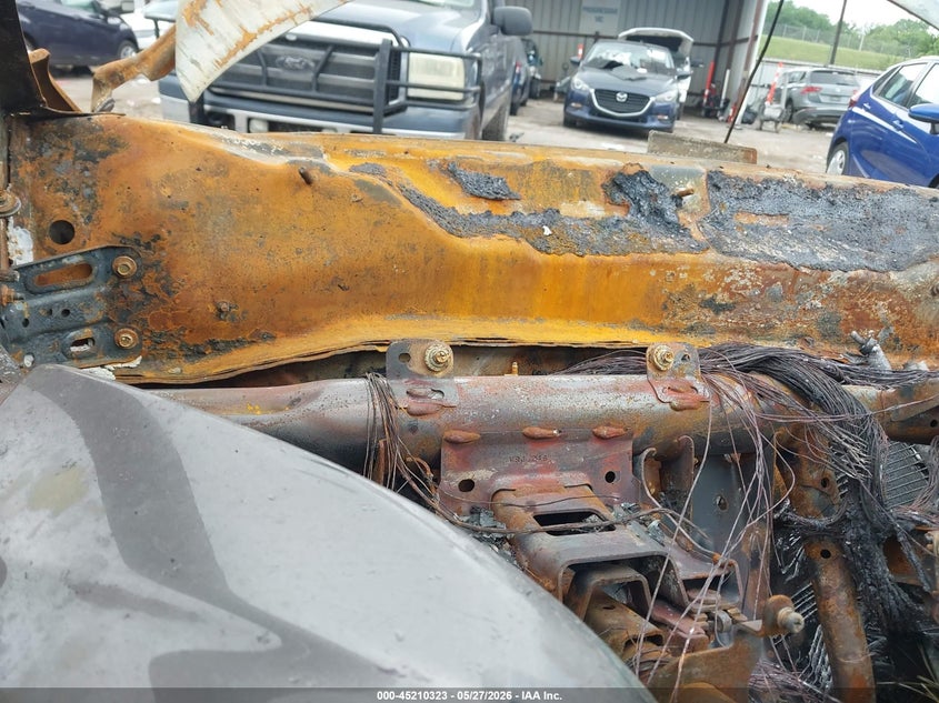 2014 Honda Civic VIN 19XFB2F80EE082730 IAAI salvage auction — ENGINE BURN, Salvage Title, sold $125 on 2026-07-22 (photo 7)
