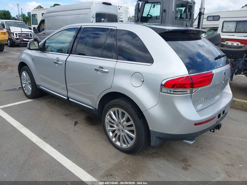 2011 Lincoln Mkx VIN 2LMDJ6JK8BBJ04920 IAAI salvage auction — RIGHT REAR, Salvage (North Carolina), sold $1,200 on 2026-09-17 (photo 3)
