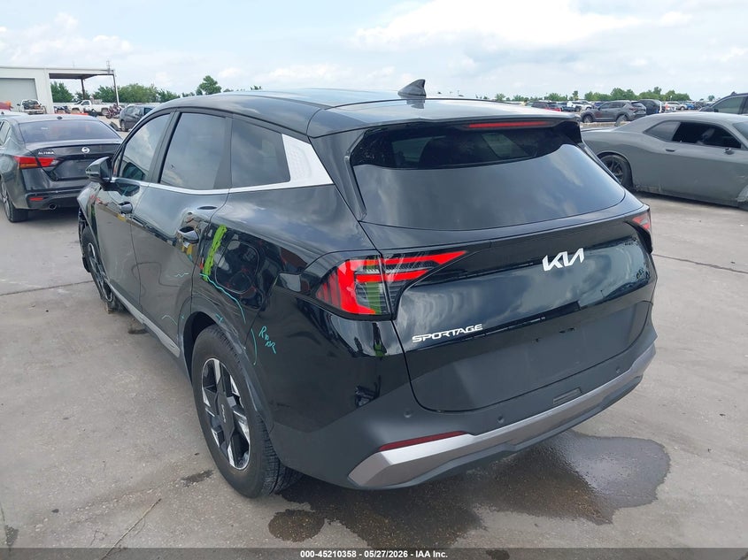 2026 Kia Sportage VIN 5XYK23DF8TG407081 IAAI salvage auction — LEFT SIDE, Salvage Title, sold $9,850 on 2026-08-23 (photo 3)