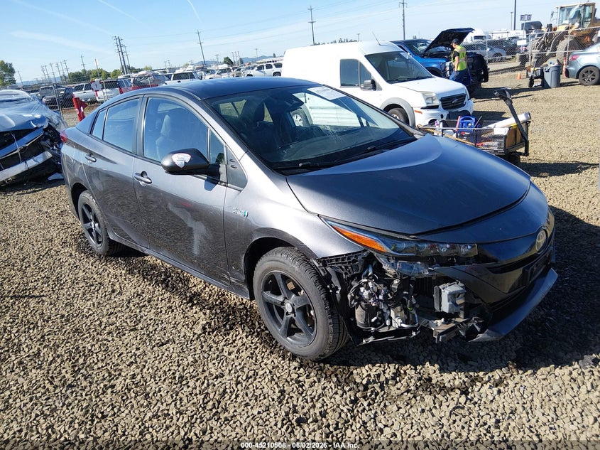 2021 Toyota Prius VIN JTDKAMFP1M3166436 IAAI salvage auction — RIGHT FRONT, Salvage (Oregon), sold $7,300 on 2026-07-27 (photo 1)