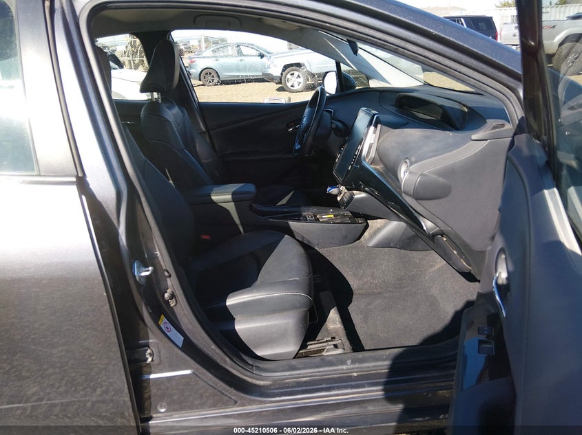 2021 Toyota Prius VIN JTDKAMFP1M3166436 IAAI salvage auction — RIGHT FRONT, Salvage (Oregon), sold $7,300 on 2026-07-27 (photo 5)