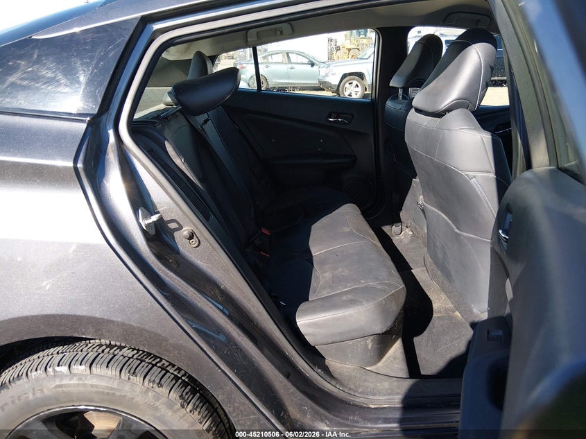 2021 Toyota Prius VIN JTDKAMFP1M3166436 IAAI salvage auction — RIGHT FRONT, Salvage (Oregon), sold $7,300 on 2026-07-27 (photo 8)