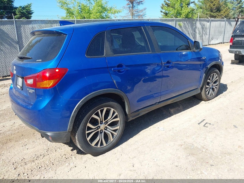 2017 Mitsubishi Outlander VIN JA4AR3AU2HZ042684 IAAI salvage auction — HAIL, Salvage Title, sold $1,225 on 2026-07-22 (photo 4)