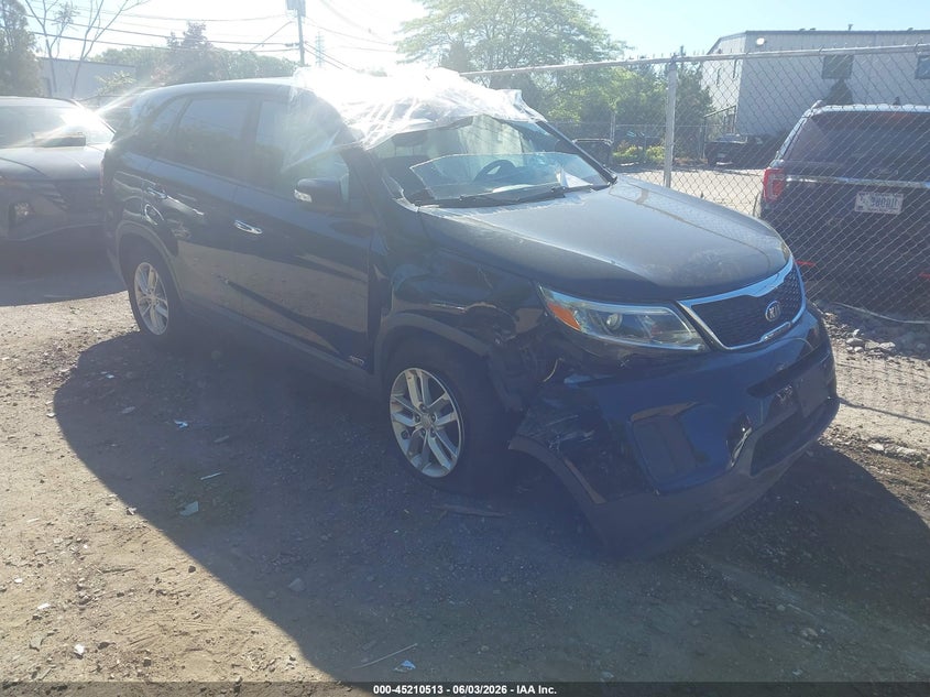 2015 Kia Sorento VIN 5XYKTCA60FG640846 IAAI salvage auction — ROLLOVER, Salvage (Rhode Island), sold $25 on 2026-07-28 (photo 1)