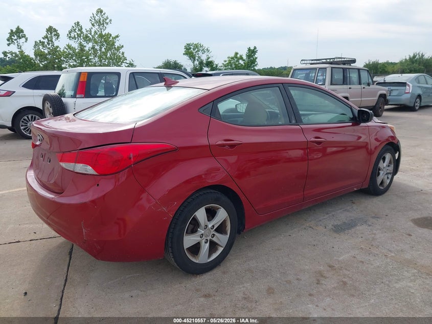 2013 Hyundai Elantra VIN KMHDH4AE0DU500343 IAAI salvage auction — NORMAL WEAR, Clear (Illinois), sold $300 on 2026-07-07 (photo 4)
