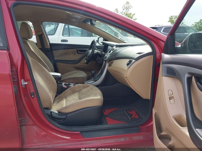 2013 Hyundai Elantra VIN KMHDH4AE0DU500343 IAAI salvage auction — NORMAL WEAR, Clear (Illinois), sold $300 on 2026-07-07 (photo 5)