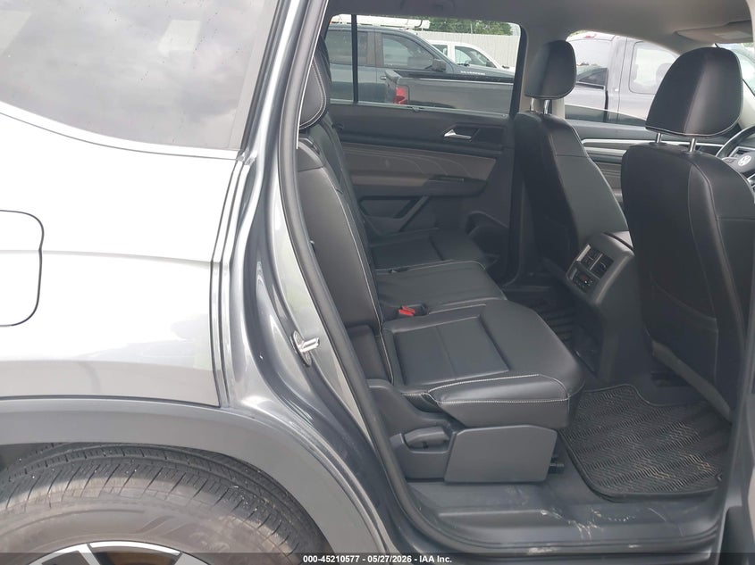 2022 Volkswagen Atlas VIN 1V2LP2CA7NC560644 IAAI salvage auction — FRONT END, Salvage Title, sold $7,850 on 2026-07-24 (photo 8)