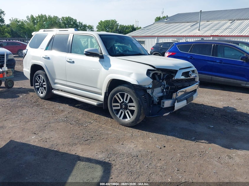 2018 Toyota 4runner VIN JTEBU5JRXJ5562141 IAAI salvage auction — RIGHT FRONT, Salvage Title, sold $13,800 on 2026-07-06 (photo 1)