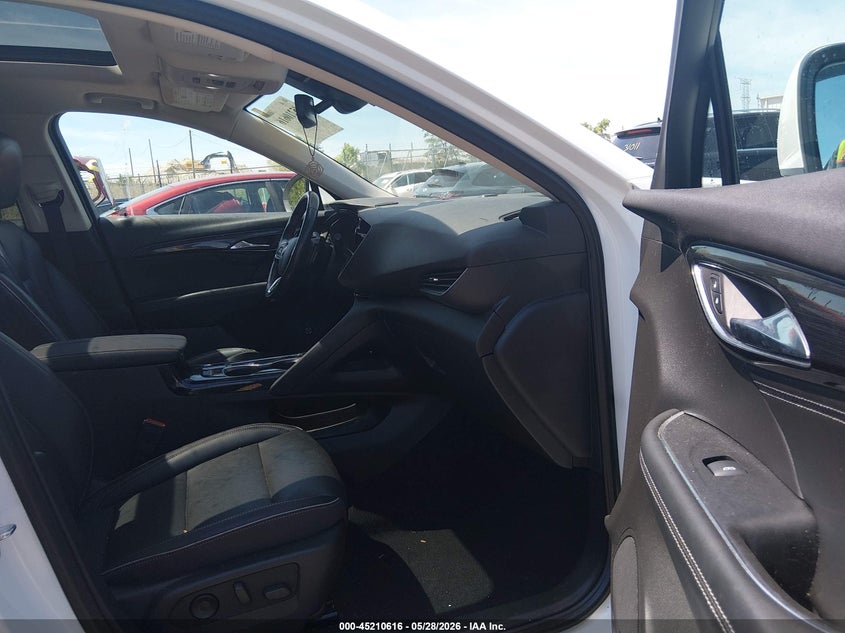 2022 Buick Envision VIN LRBFZNR44ND011147 IAAI salvage auction — REAR END, Salvage Title, sold $5,400 on 2026-07-15 (photo 5)