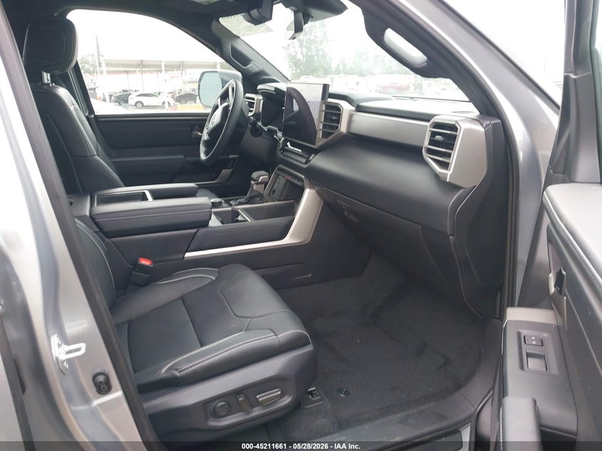 2026 Toyota Tundra VIN 5TFWA5DB5TX376608 IAAI salvage auction — RIGHT SIDE, Salvage Title, sold $24,000 on 2026-07-20 (photo 5)