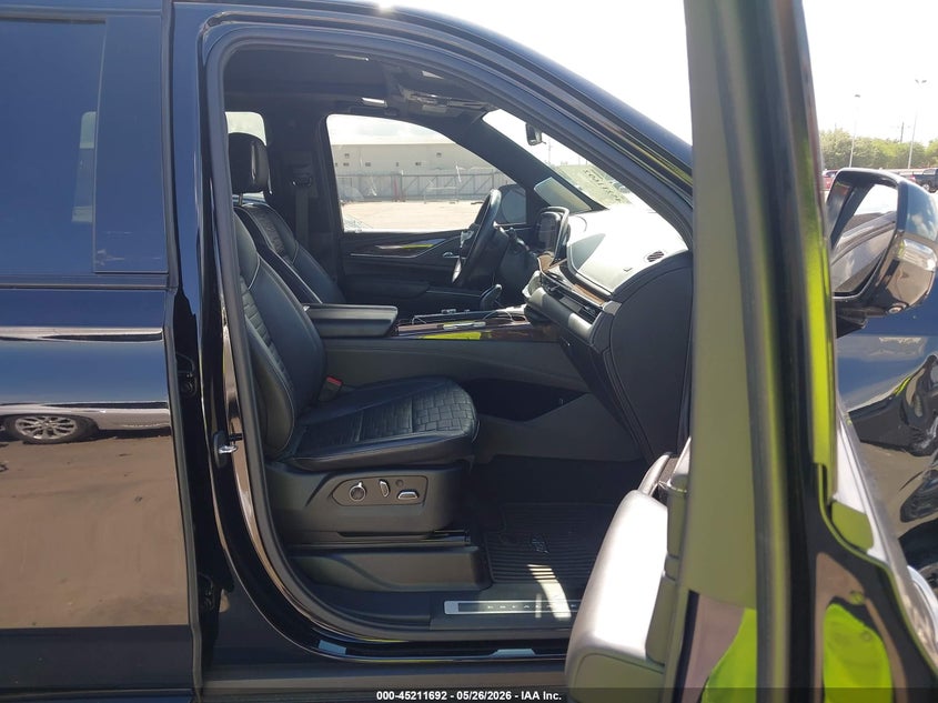 2021 Cadillac Escalade VIN 1GYS4GKLXMR421572 IAAI salvage auction — FRONT END, Salvage Title, sold $30,050 on 2026-09-10 (photo 5)