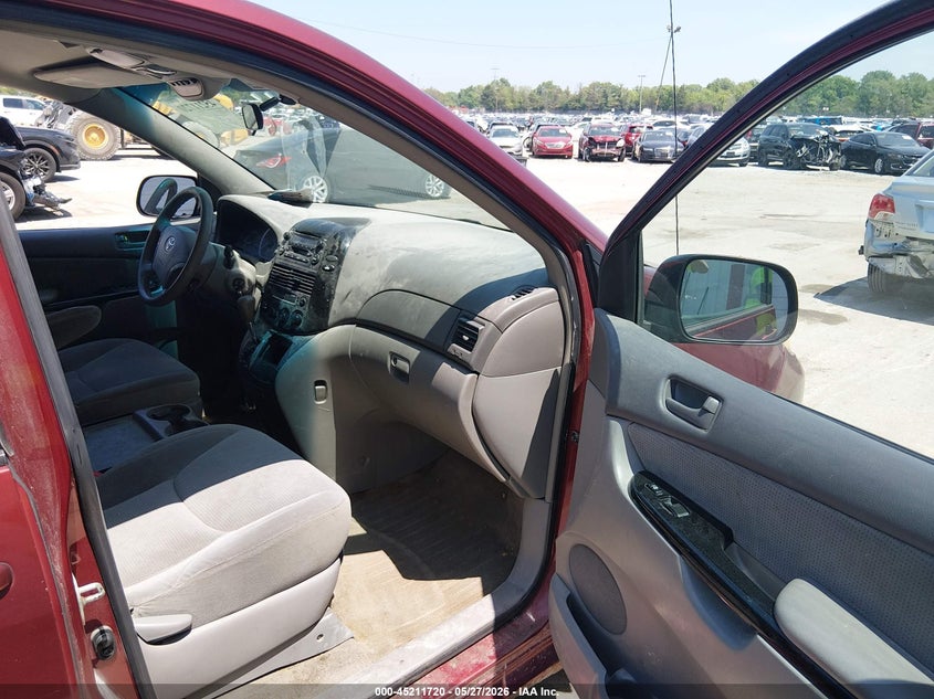 2005 Toyota Sienna VIN 5TDZA23C85S381798 IAAI salvage auction — LEFT FRONT, Salvage (Illinois), sold $650 on 2026-07-07 (photo 5)