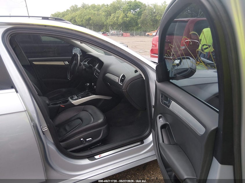 2015 Audi A4 VIN WAUBFAFL1FN005246 IAAI salvage auction — RIGHT FRONT, Clear (Indiana), sold $2,125 on 2026-07-08 (photo 5)