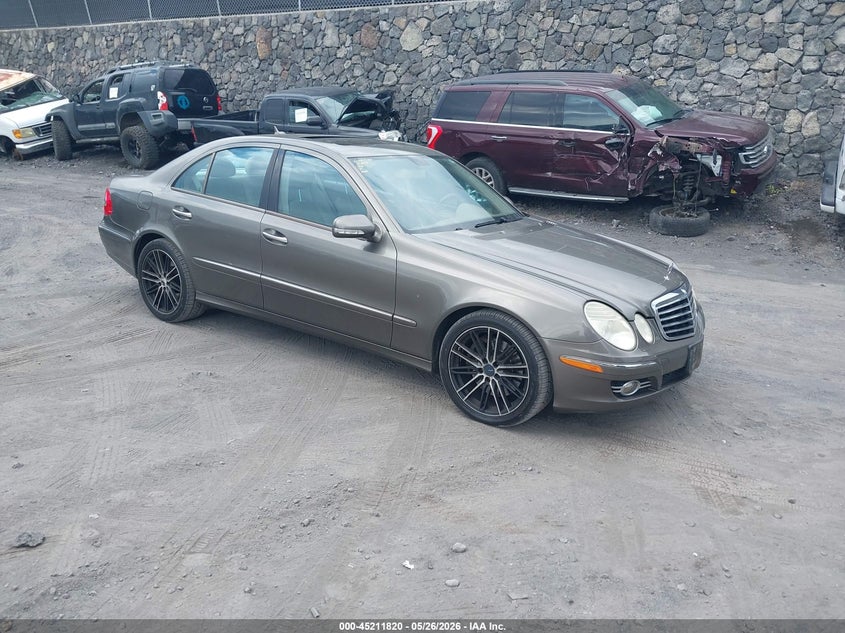 2008 Mercedes-benz E-klasse VIN WDBUF87X98B211763 IAAI salvage auction — FRONT END, Clear (Hawaii), sold $125 on 2026-07-21 (photo 1)