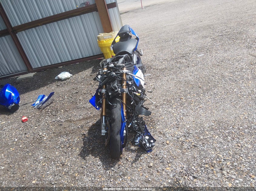 2026 Yamaha Yzf VIN JYARNA7E2TA001175 IAAI salvage auction — FRONT END, Salvage Title, sold $4,550 on 2026-07-08 (photo 5)