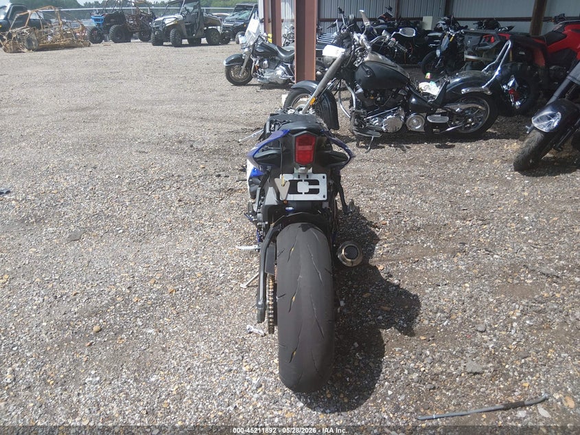 2026 Yamaha Yzf VIN JYARNA7E2TA001175 IAAI salvage auction — FRONT END, Salvage Title, sold $4,550 on 2026-07-08 (photo 6)
