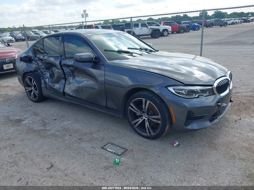 2022 BMW 3er VIN 3MW5R1J00N8C69772 IAAI salvage auction — RIGHT SIDE, Salvage Title, sold $11,000 on 2026-07-28 (photo 1)