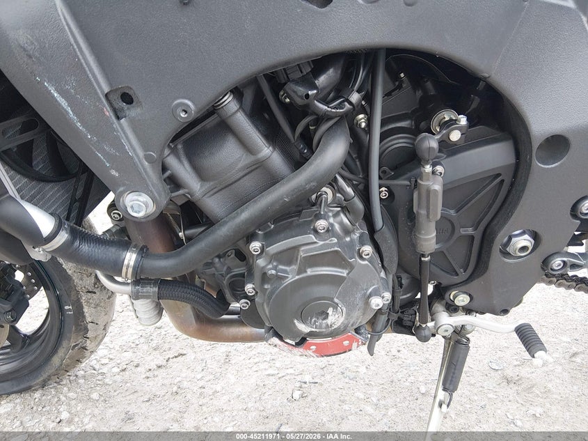 2022 Yamaha Mt VIN JYARN79E4NA000323 IAAI salvage auction — REAR END, Salvage Title, sold $4,100 on 2026-10-08 (photo 9)