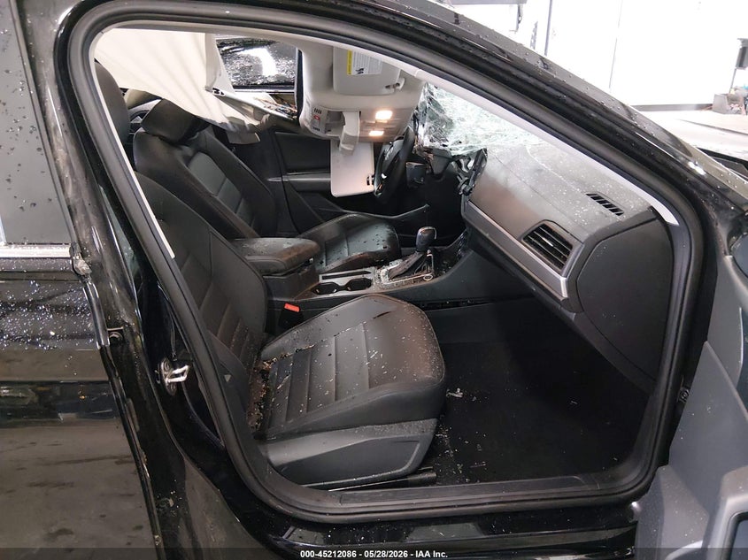 2021 Volkswagen Jetta VIN 3VWC57BU3MM031010 IAAI salvage auction — ROOF, Salvage Title, sold $2,450 on 2026-07-31 (photo 5)