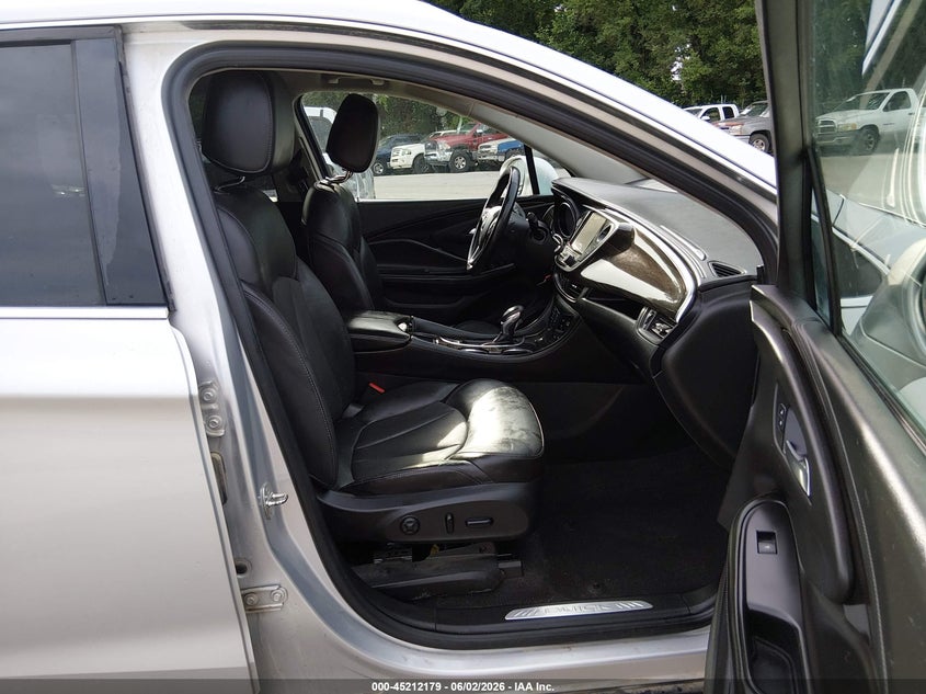 2019 Buick Envision VIN LRBFX2SA9KD004503 IAAI salvage auction — HAIL, Clear (Kansas), sold $3,775 on 2026-07-22 (photo 5)