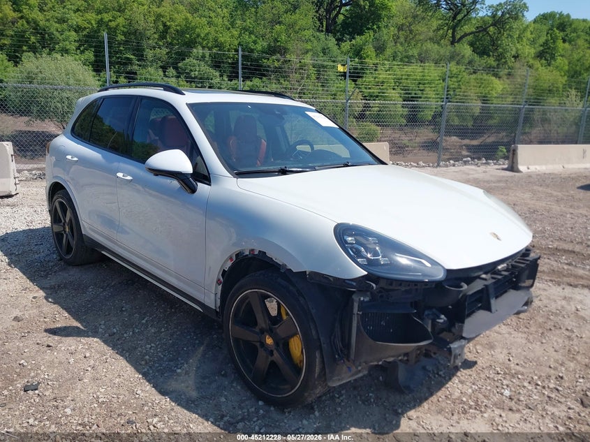 2016 Porsche Cayenne VIN WP1AC2A24GLA86864 IAAI salvage auction — LEFT SIDE, Salvage (Illinois), sold $14,800 on 2026-07-15 (photo 1)
