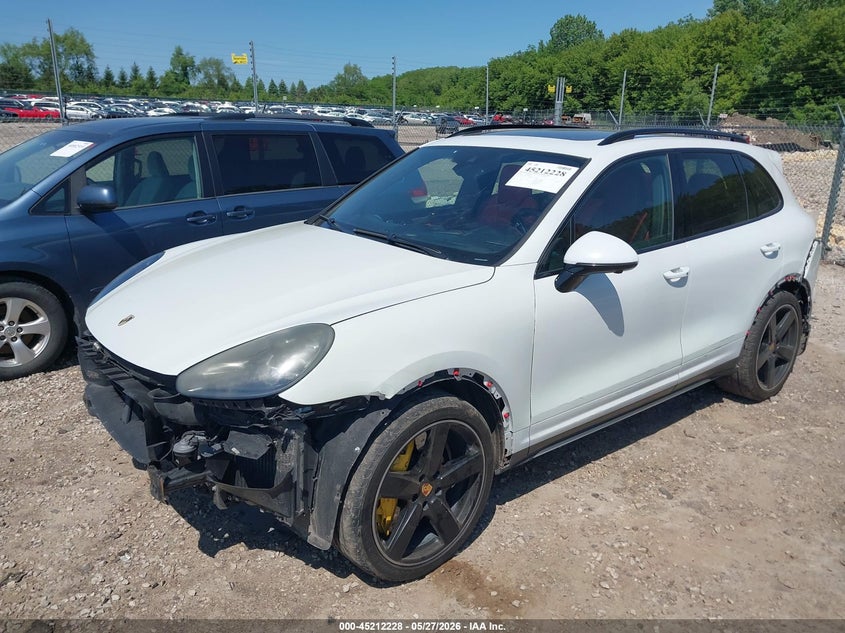 2016 Porsche Cayenne VIN WP1AC2A24GLA86864 IAAI salvage auction — LEFT SIDE, Salvage (Illinois), sold $14,800 on 2026-07-15 (photo 2)