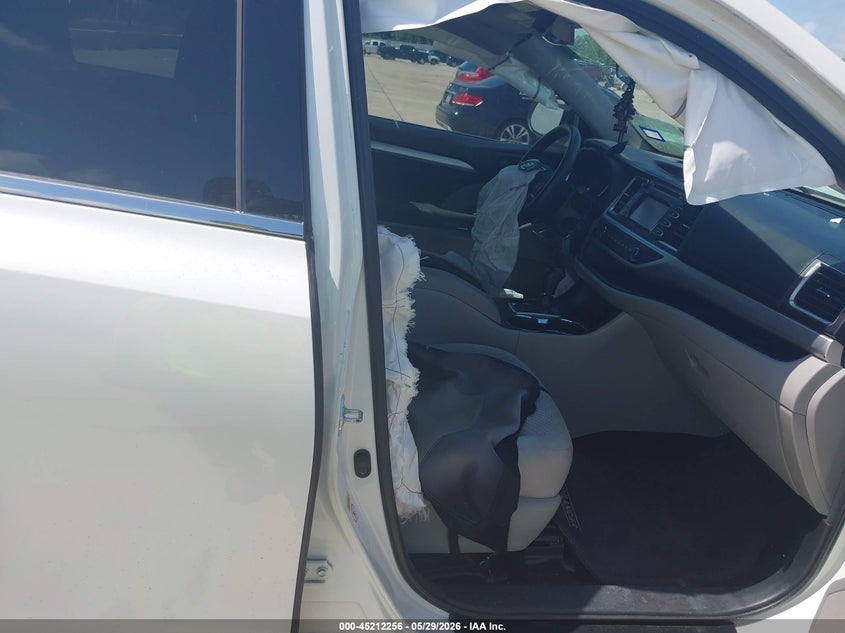 2015 Toyota Highlander VIN 5TDZARFH0FS014394 IAAI salvage auction — FRONT END, Salvage Title, sold $4,900 on 2026-07-10 (photo 5)