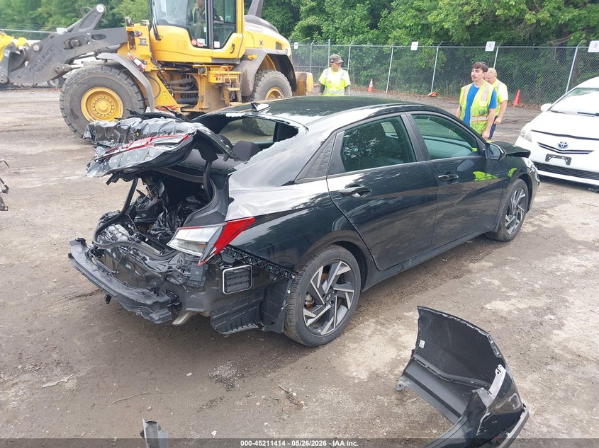 2025 Hyundai Elantra VIN KMHLM4DG8SU998566 IAAI salvage auction — REAR END, Salvage - Greater Than 75% (Maryland), sold $2,850 on 2026-07-28 (photo 4)