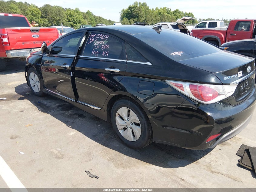 2014 Hyundai Sonata VIN KMHEC4A45EA116667 IAAI salvage auction — LEFT FRONT, Salvage Title, sold $650 on 2026-07-08 (photo 3)