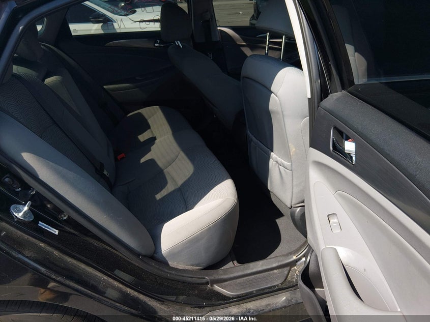 2014 Hyundai Sonata VIN KMHEC4A45EA116667 IAAI salvage auction — LEFT FRONT, Salvage Title, sold $650 on 2026-07-08 (photo 8)