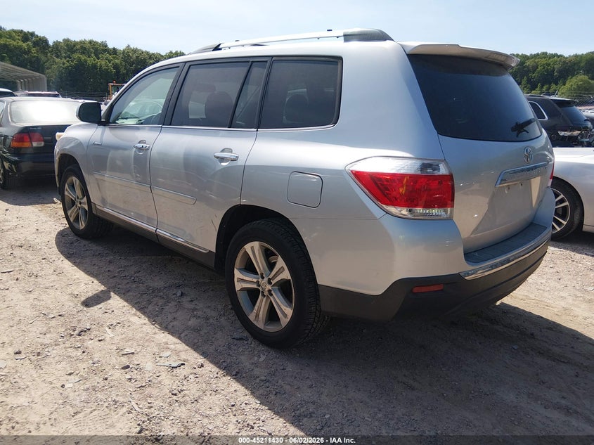 2011 Toyota Highlander VIN 5TDDK3EH2BS083801 IAAI salvage auction — HAIL, Clear (Wisconsin), sold $3,900 on 2026-07-08 (photo 3)
