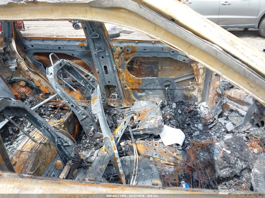 2015 Land rover Range rover evoque VIN SALVP2BG0FH964690 IAAI salvage auction — BURN, Salvage Title, sold $200 on 2026-07-15 (photo 5)