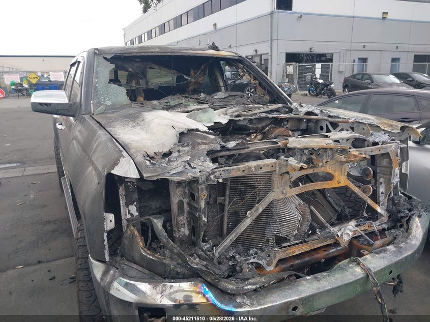 2016 Chevrolet Silverado VIN 3GCUKSECXGG376026 IAAI salvage auction — ENGINE BURN, Salvage Title, sold $875 on 2026-07-29 (photo 6)