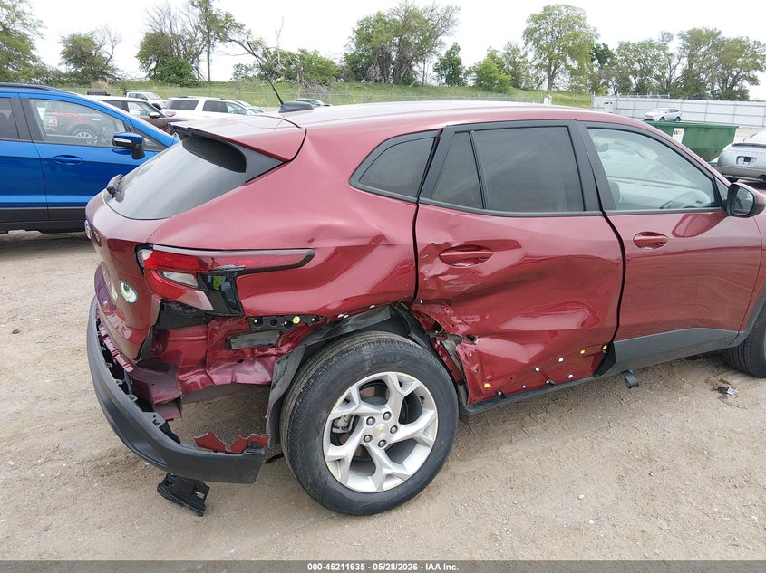 2025 Chevrolet Trax VIN KL77LFEPXSC155409 IAAI salvage auction — RIGHT SIDE, Salvage Title, sold $4,700 on 2026-07-16 (photo 6)