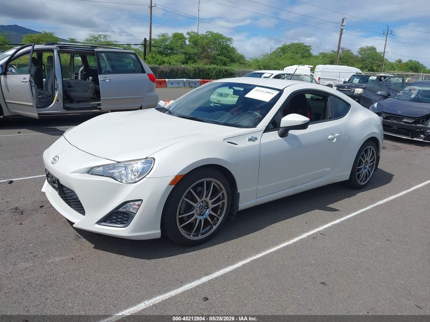 2013 Scion Fr-s VIN JF1ZNAA17D2732938 IAAI salvage auction — REAR END, Salvage (Hawaii), sold $5,650 on 2026-08-25 (photo 2)