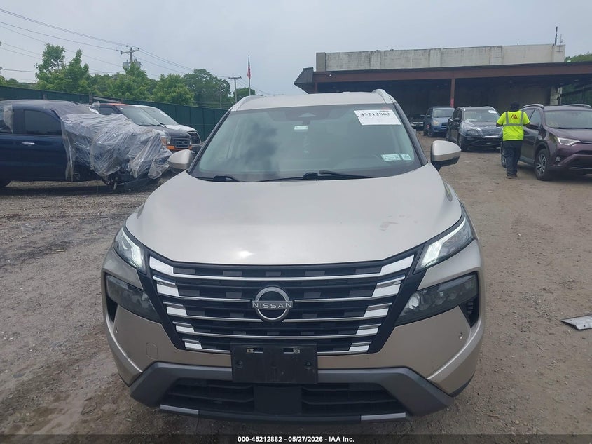 2024 Nissan Rogue VIN JN8BT3CB0RW444086 IAAI salvage auction — NORMAL WEAR, Clear (New York), sold $13,200 on 2026-07-28 (photo 6)