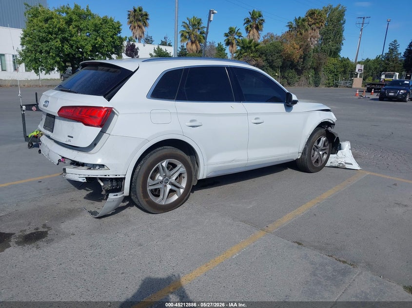2019 Audi Q5 VIN WA1ANAFY8K2125760 IAAI salvage auction — RIGHT FRONT, Salvage Title, sold $4,550 on 2026-07-13 (photo 4)