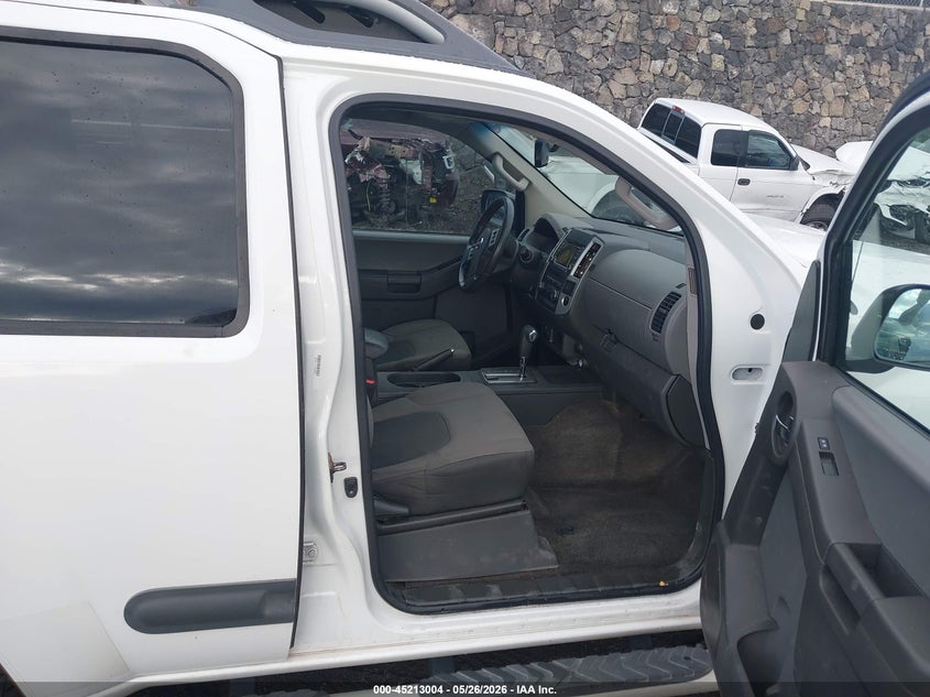 2015 Nissan Xterra VIN 5N1AN0NW1FN656332 IAAI salvage auction — FRONT END, Clear (Hawaii), sold $650 on 2026-07-23 (photo 5)