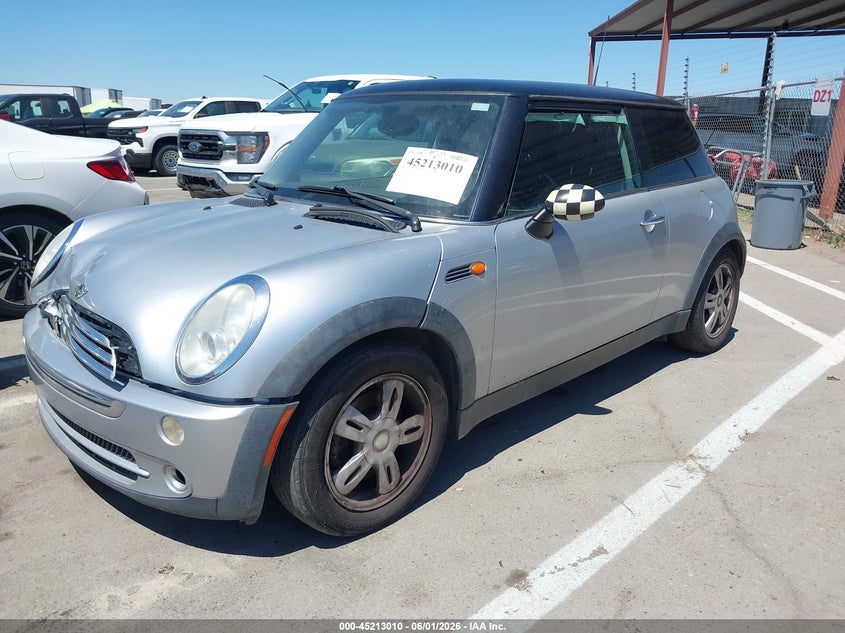 2006 Mini Cooper VIN WMWRC33576TK94217 IAAI salvage auction — NORMAL WEAR, Salvage (California), sold $325 on 2026-07-28 (photo 2)