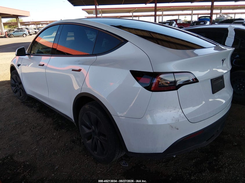 2024 Tesla Model y VIN 7SAYGDED3RF163938 IAAI salvage auction — RIGHT FRONT, Salvage (Arizona), sold $9,500 on 2026-07-30 (photo 3)
