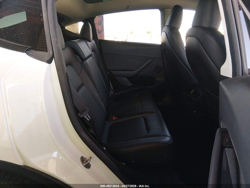 2024 Tesla Model y VIN 7SAYGDED3RF163938 IAAI salvage auction — RIGHT FRONT, Salvage (Arizona), sold $9,500 on 2026-07-30 (photo 8)