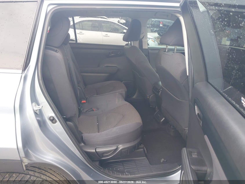 2023 Toyota Highlander VIN 5TDKDRAH1PS500374 IAAI salvage auction — FRONT & REAR, Salvage Title, sold $8,200 on 2026-07-29 (photo 8)