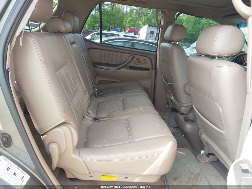 2003 Toyota Sequoia VIN 5TDBT48A73S178459 IAAI salvage auction — NORMAL WEAR, Clear (Massachusetts), sold $550 on 2026-07-28 (photo 8)
