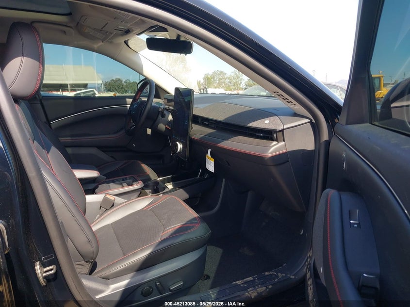 2025 Ford Mustang mach-e VIN 3FMTK3R79SMA54868 IAAI salvage auction — RIGHT REAR, Salvage Title, sold $12,600 on 2026-07-16 (photo 5)