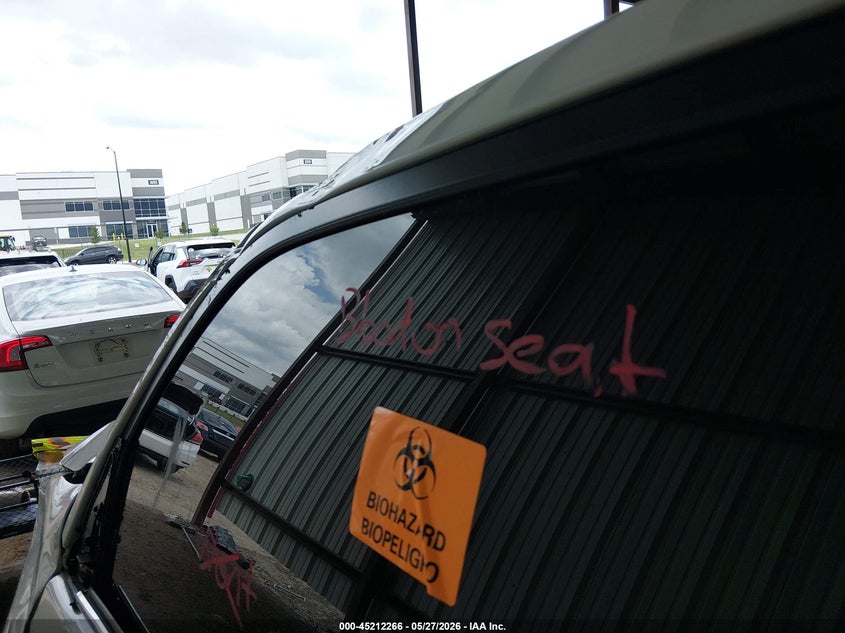 2021 Toyota 4runner VIN JTEDU5JR0M5232036 IAAI salvage auction — BIO HAZARD, Salvage Title, sold $4,225 on 2026-07-28 (photo 7)