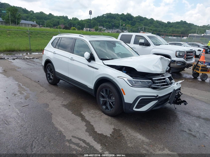 2024 Volkswagen Tiguan VIN 3VVNB7AX5RM117265 — IAAI salvage auction photo